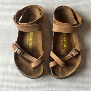 Yara Birkenstocks